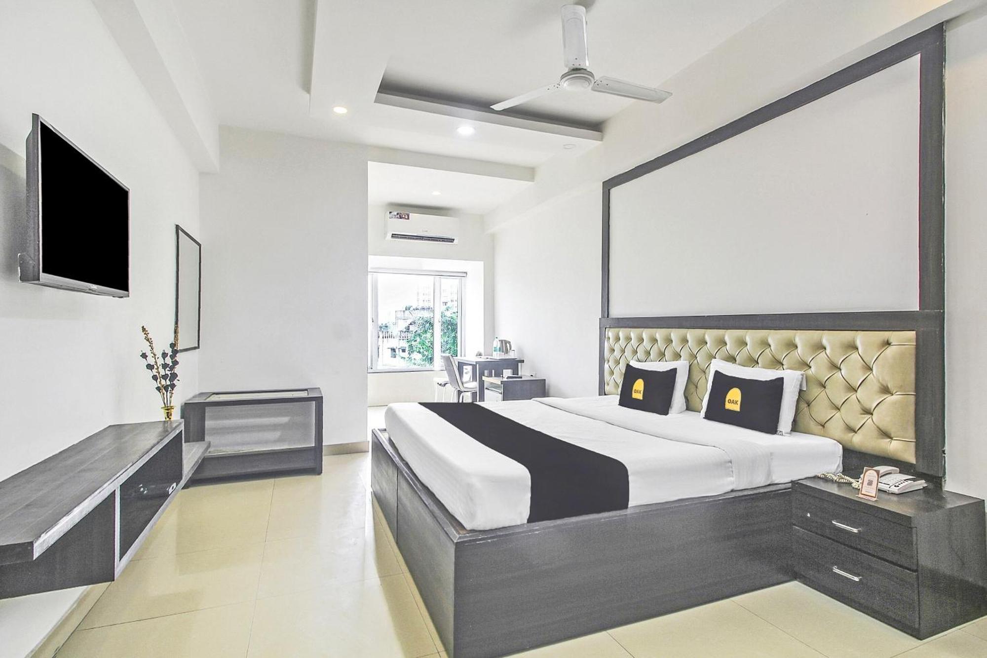 Super Townhouse Oak The Platinum Studio New Town Экстерьер фото