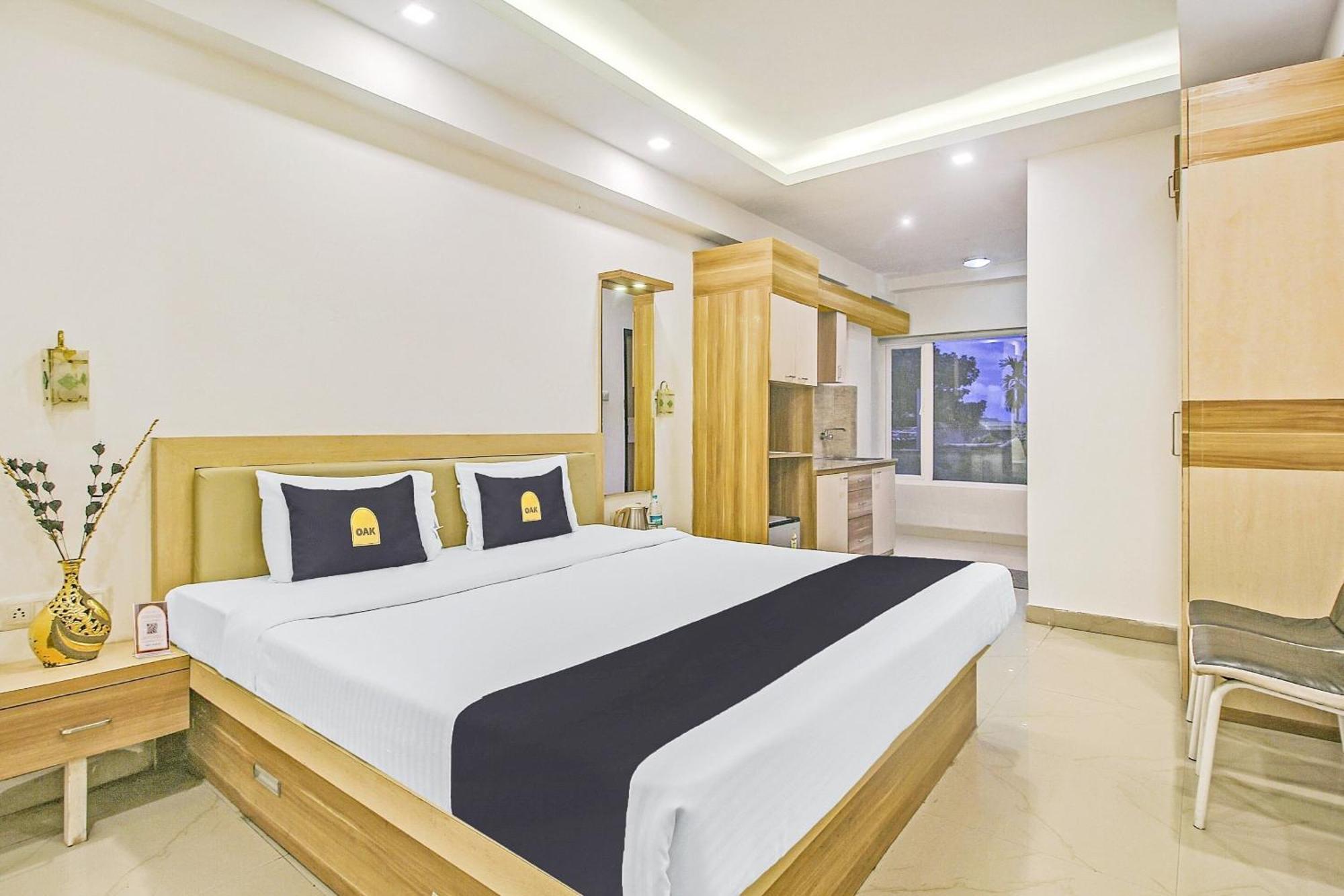 Super Townhouse Oak The Platinum Studio New Town Экстерьер фото