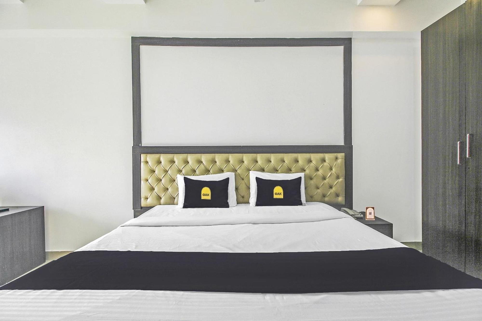 Super Townhouse Oak The Platinum Studio New Town Экстерьер фото