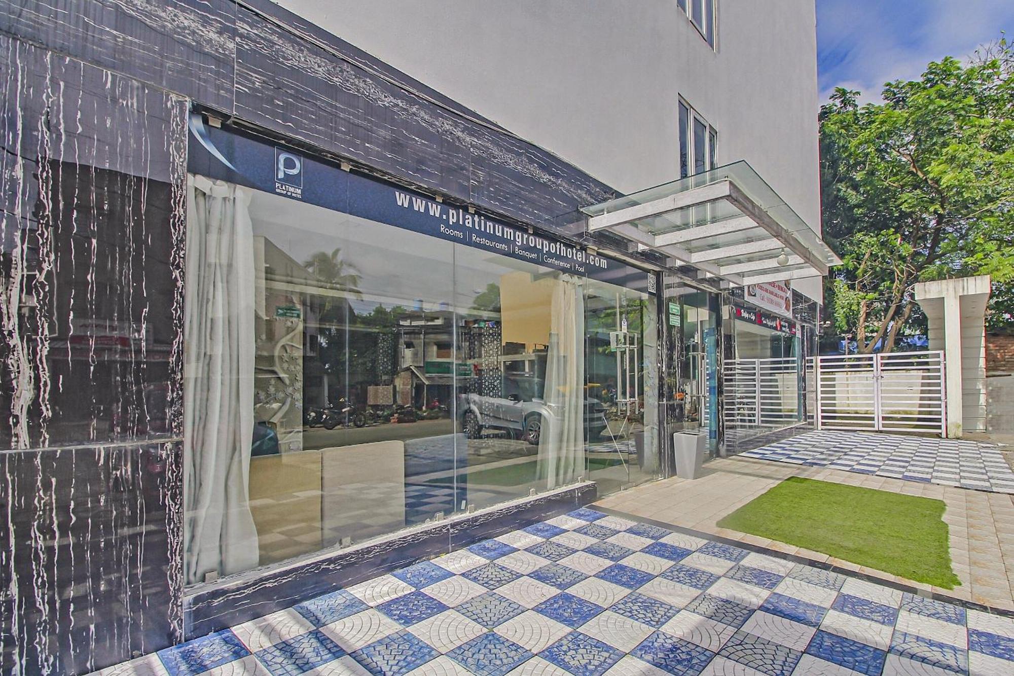 Super Townhouse Oak The Platinum Studio New Town Экстерьер фото