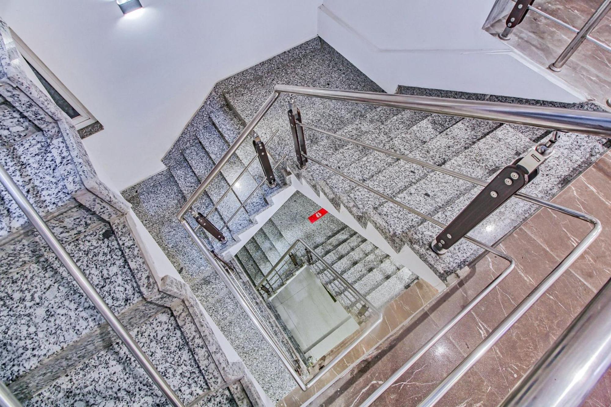 Super Townhouse Oak The Platinum Studio New Town Экстерьер фото